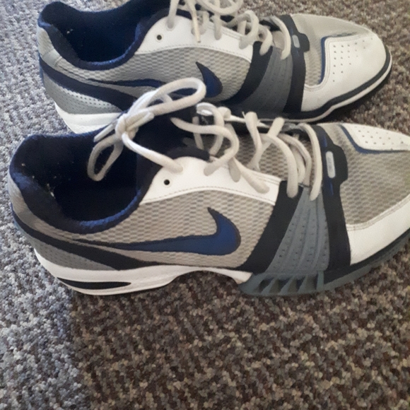 Nike Air Trainer sz 9.5, great shape 2006. - Picture 2 of 9